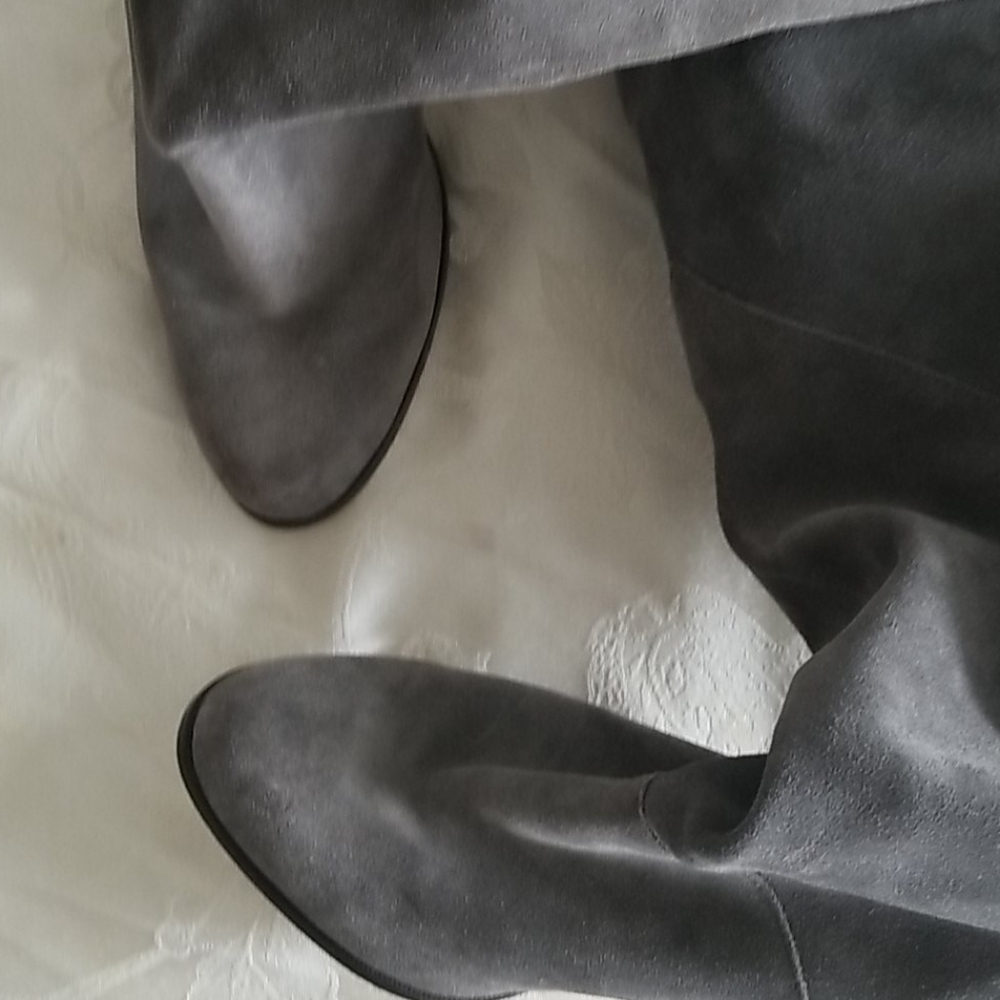 Suede boots - Picture 6 of 6